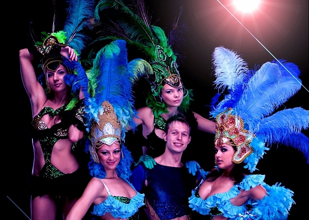 Новогодняя ночь в стиле Cirque du Soleil для презентации отеля Holiday Club Saimaa