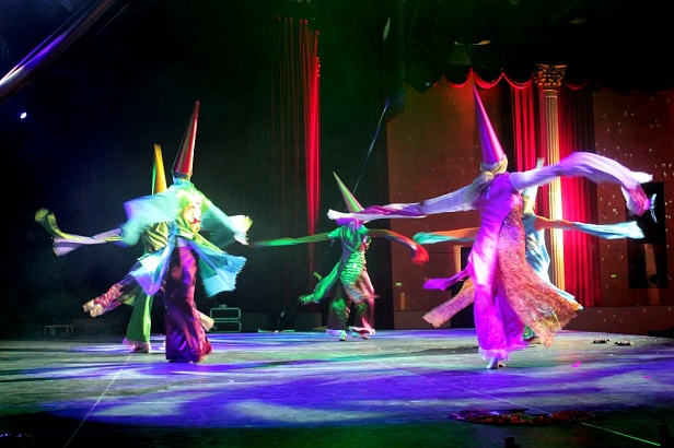 Новогодняя ночь в стиле Cirque du Soleil для презентации отеля Holiday Club Saimaa