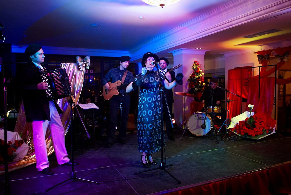 Торжественное открытие Sokos Hotel Vasilievsky в стиле Moulin Rouge